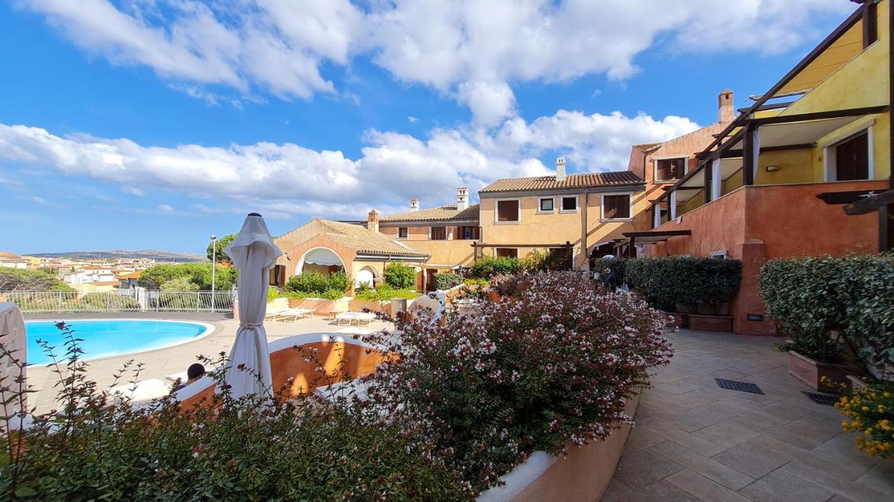 Residence Borgo Punta Villa La Maddalena  Extérieur photo